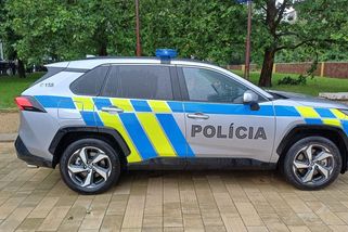 „Romane, skoč!“ Deváťačku na Slovensku obvinili za účast na sebevraždě spolužáka - Novinky